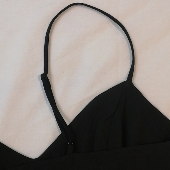 Black dress - Picture 4 of 5